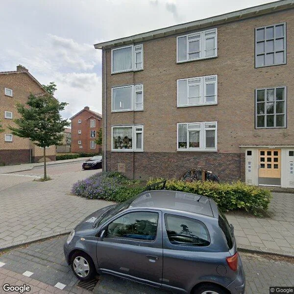 Straatbeeld van Rembrandt van Rijnstraat 85, 1382AP Weesp