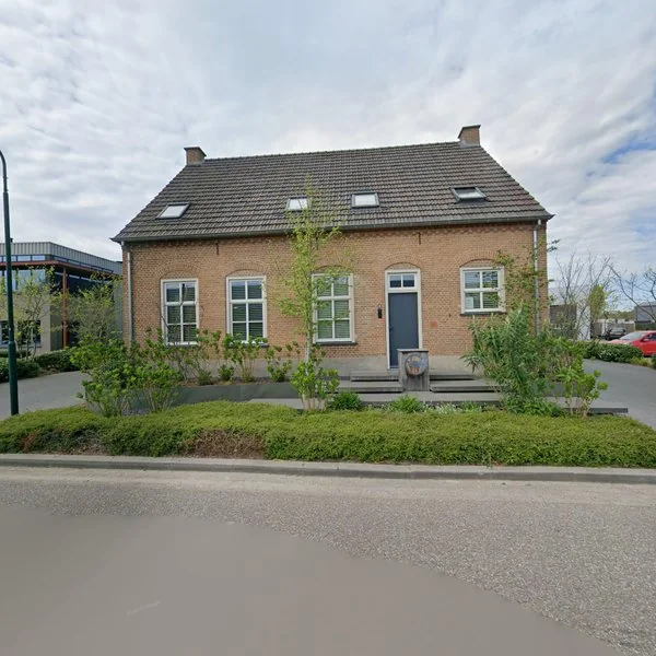 Straatbeeld van Retselseweg 1, 5473HC Heeswijk-Dinther