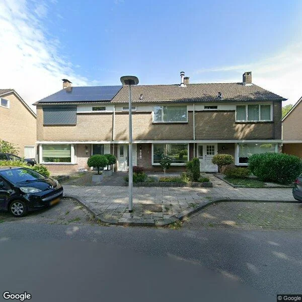 Straatbeeld van Reviusstraat 83, 7552GH Hengelo