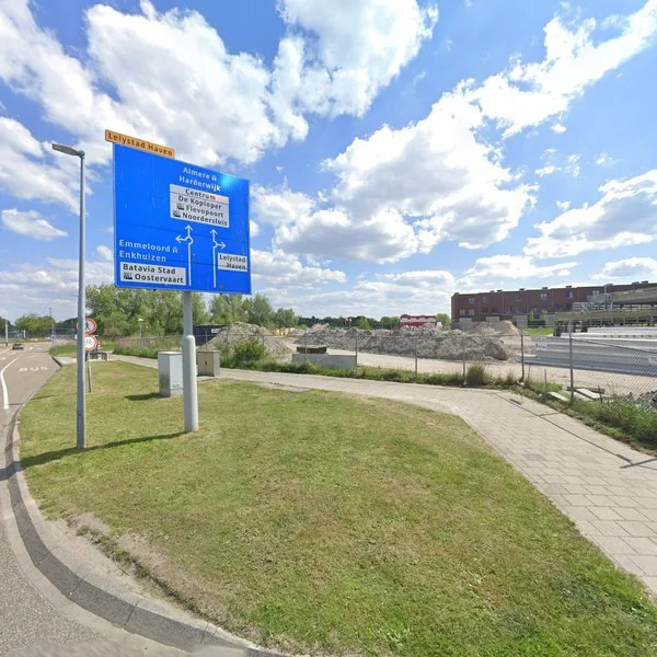 Straatbeeld van Reygersbeek 325, 8242KR Lelystad
