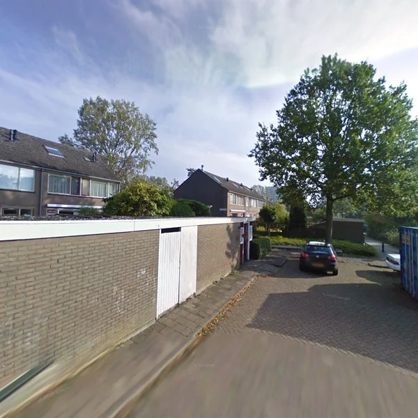 Straatbeeld van Rigolettohof 1, 2402EV Alphen aan den Rijn