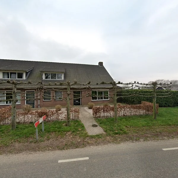 Straatbeeld van Rijkevoortseweg 1, 5443PG Haps