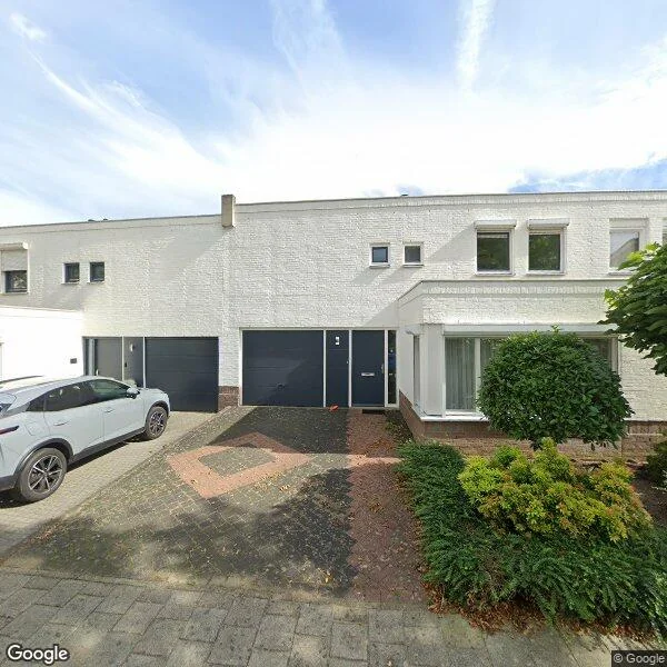 Straatbeeld van Rijkhovenstraat 19, 6215JS Maastricht