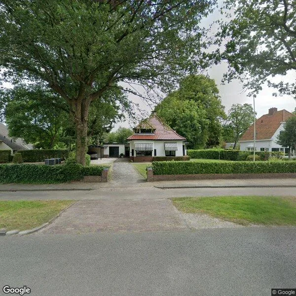 Straatbeeld van Rijksstraatweg 120, 9756AK Glimmen