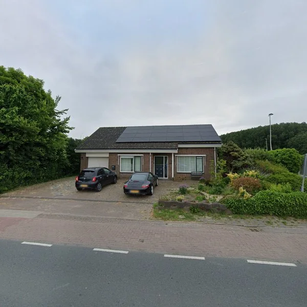 Straatbeeld van Rijksstraatweg 252b, 3223KE Hellevoetsluis
