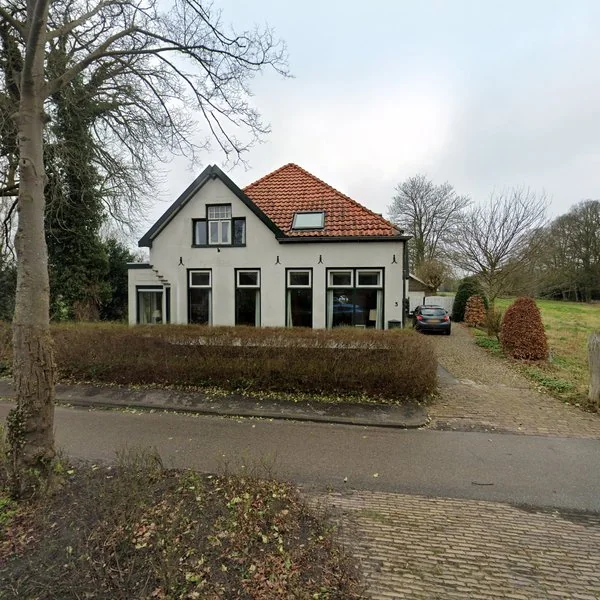 Straatbeeld van Rijksstraatweg 3, 9756AA Glimmen