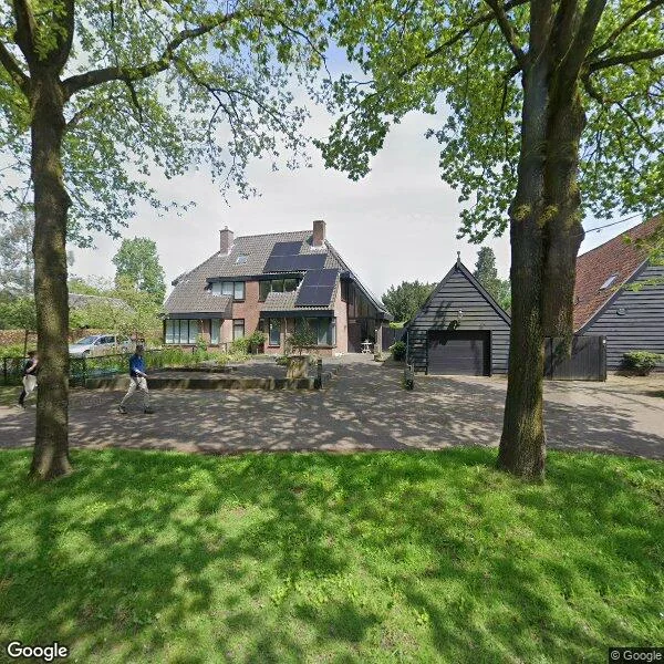 Straatbeeld van Rijksstraatweg 32, 3958ES Amerongen