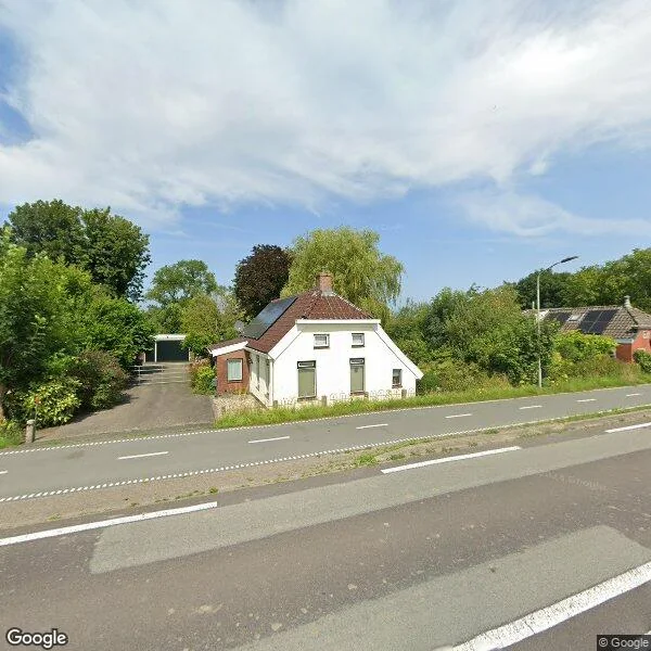 Straatbeeld van Rijksweg 11, 9798TD Garmerwolde