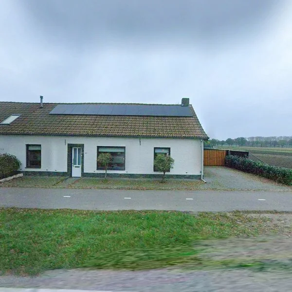 Straatbeeld van Rijksweg 11, 5995NS Kessel