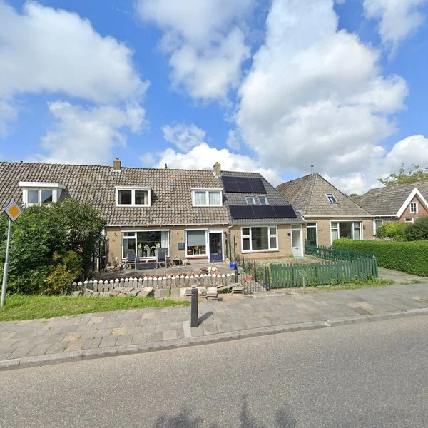 Straatbeeld van Rijksweg 14, 8807PK Herbaijum