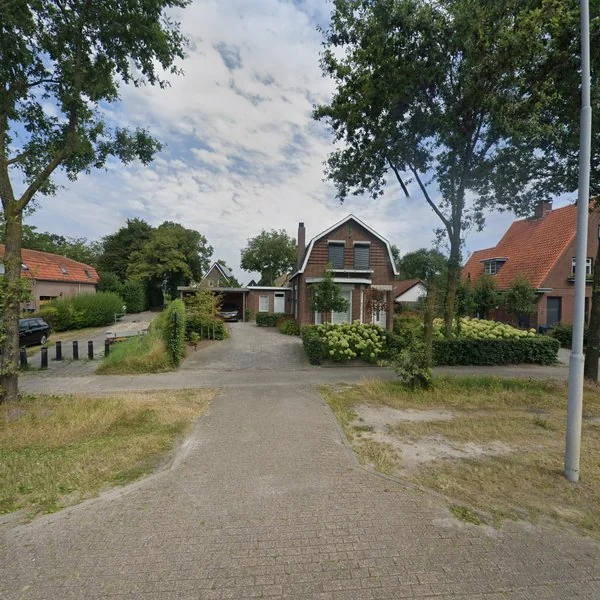 Straatbeeld van Rijksweg 14, 5125NA Hulten