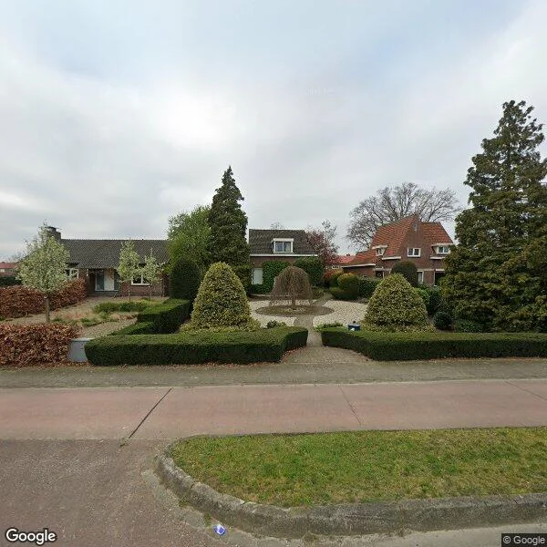 Straatbeeld van Rijksweg 142A, 5941AJ Velden