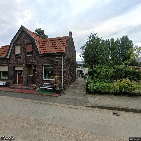 Straatbeeld van Rijksweg Noord 16, 5951AE Belfeld