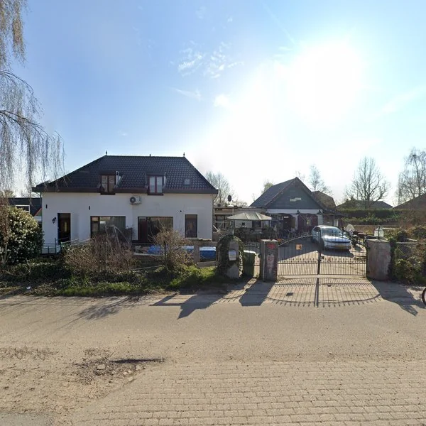 Straatbeeld van Rijksweg-Zuid 37, 6662KC Elst