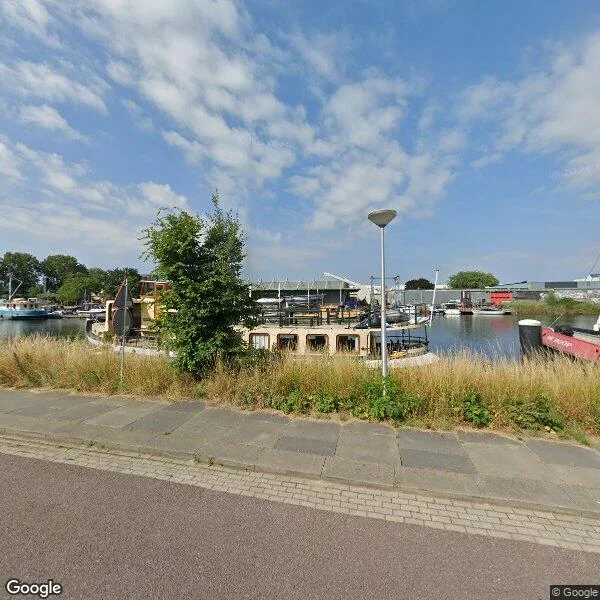 Straatbeeld van Rijnhavenkade 92, 2404HB Alphen aan den Rijn