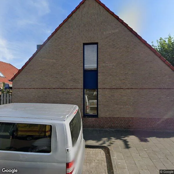 Straatbeeld van Rijnlaan 177, 5704HH Helmond