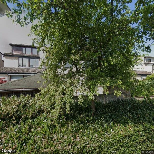 Straatbeeld van Rijnlaan 239, 5704HJ Helmond