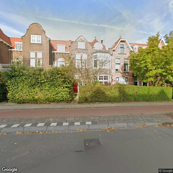 Straatbeeld van Rijnsburgerweg 153, 2334BN Leiden