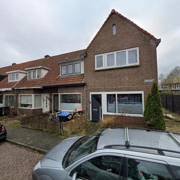 Straatbeeld van Rijnstraat 4, 7417XN Deventer