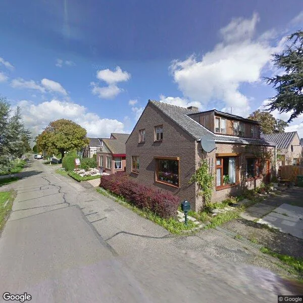 Straatbeeld van Rijswaardsedijk 17, 3238LS Zwartewaal