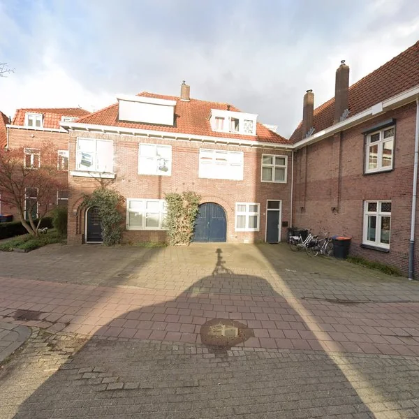 Straatbeeld van Ringbaan-Oost 122, 5013CD Tilburg