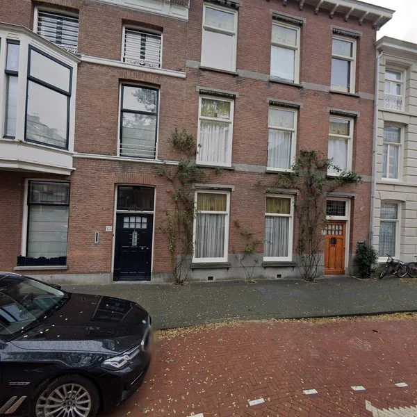 Straatbeeld van Riouwstraat 123, 2585HN Den Haag