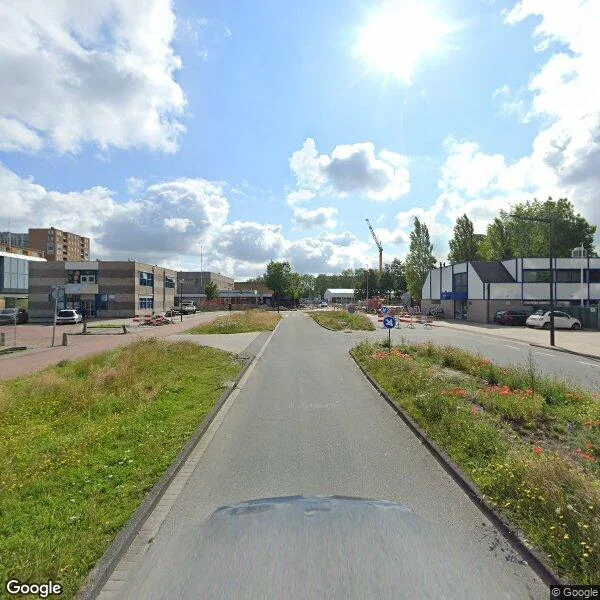 Straatbeeld van Rivièraplein 74, 2037AS Haarlem