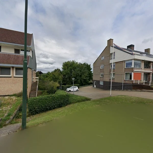 Straatbeeld van Rivierdijk 199, 3372BM Hardinxveld-Giessendam