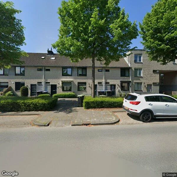 Straatbeeld van Rivierlaan 27, 3207BJ Spijkenisse