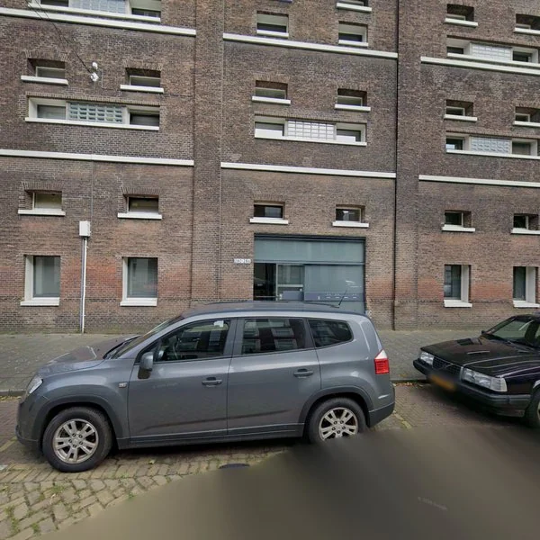 Straatbeeld van Rivierstraat 12, 3016CH Rotterdam