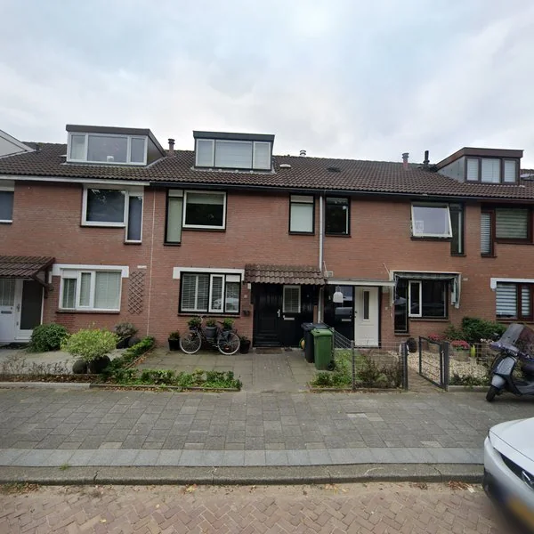 Straatbeeld van Rodelaan 51, 2272JB Voorburg