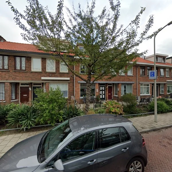 Straatbeeld van Rodenbachstraat 82, 2523JN Den Haag