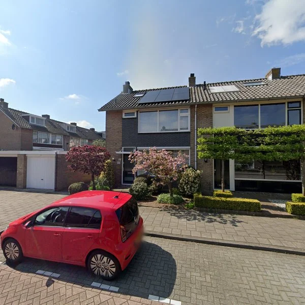 Straatbeeld van Roemer Visscherstraat 12, 2741BD Waddinxveen