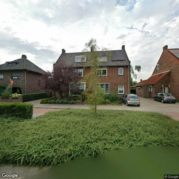 Straatbeeld van Roermondseweg 134, 5935AD Steyl
