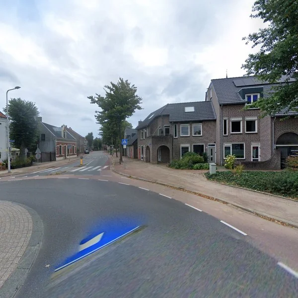 Straatbeeld van Roggelseweg 7, 5988BN Helden