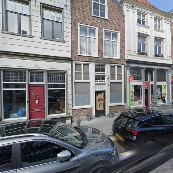 Straatbeeld van Rogstraat 18, 5361GR Grave