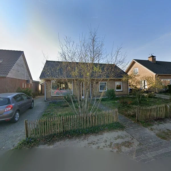 Straatbeeld van Rondestraat 13, 5352LJ Deursen-Dennenburg