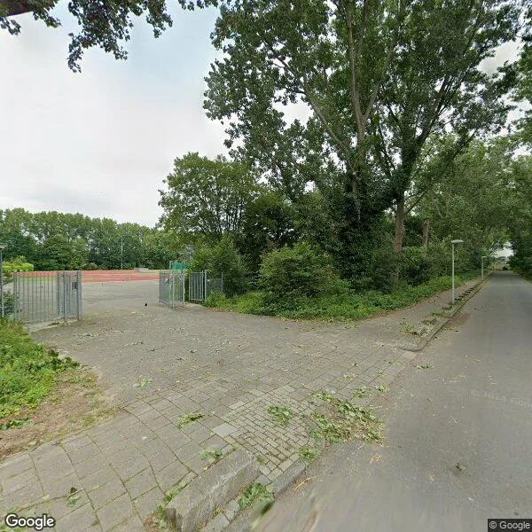 Straatbeeld van Rood-Wit A.-straat 10, 1022LW Amsterdam