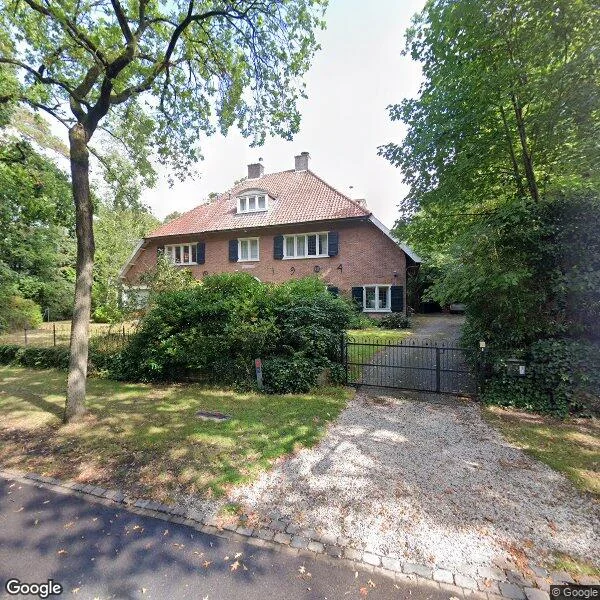 Straatbeeld van Rossinilaan 4, 1217CB Hilversum