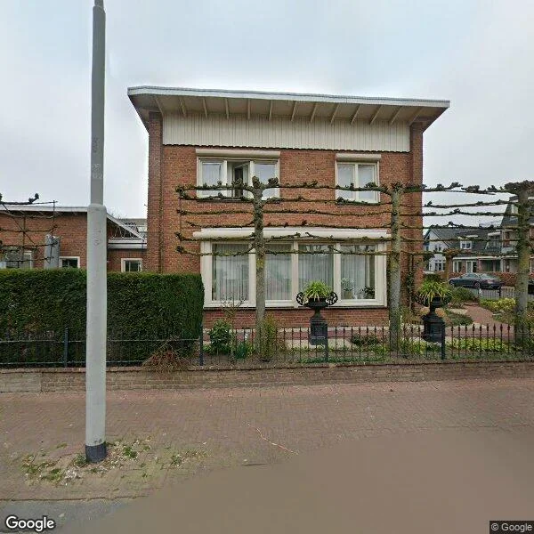 Straatbeeld van Rozenstraat 2, 6658WX Beneden-Leeuwen