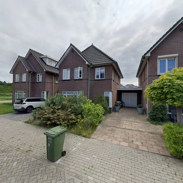 Straatbeeld van Rozentuin 38, 7813BC Emmen