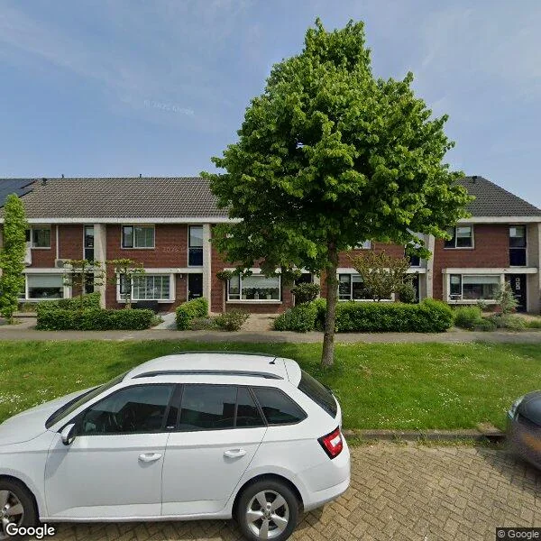 Straatbeeld van Ruisvoorn 76, 4007NH Tiel