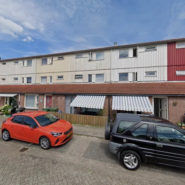 Straatbeeld van Ruisvoornstraat 23, 1317NK Almere