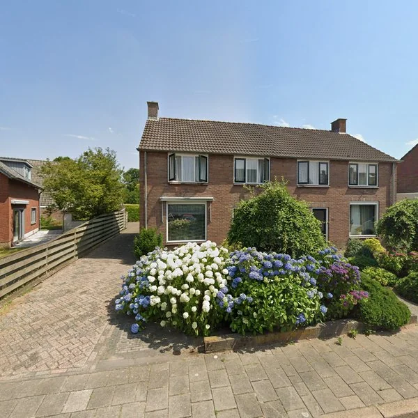 Straatbeeld van Russerweg 37, 7227DC Toldijk