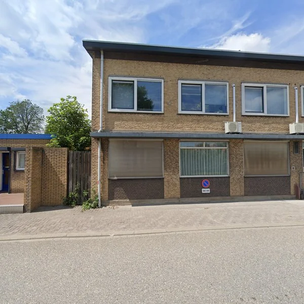 Straatbeeld van 's-Gravendeelsedijk 159, 3316AS Dordrecht