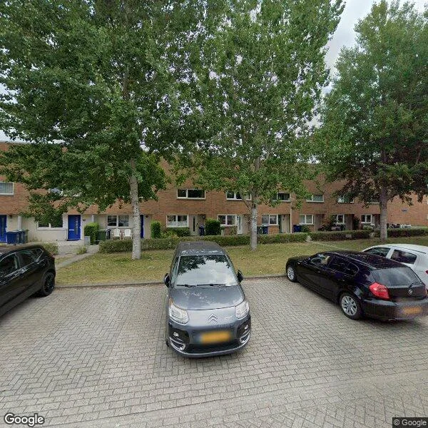 Straatbeeld van Samarindastraat 10, 1335HD Almere