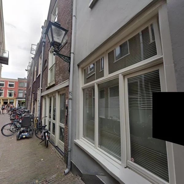 Straatbeeld van Schapensteeg 16, 2312DB Leiden