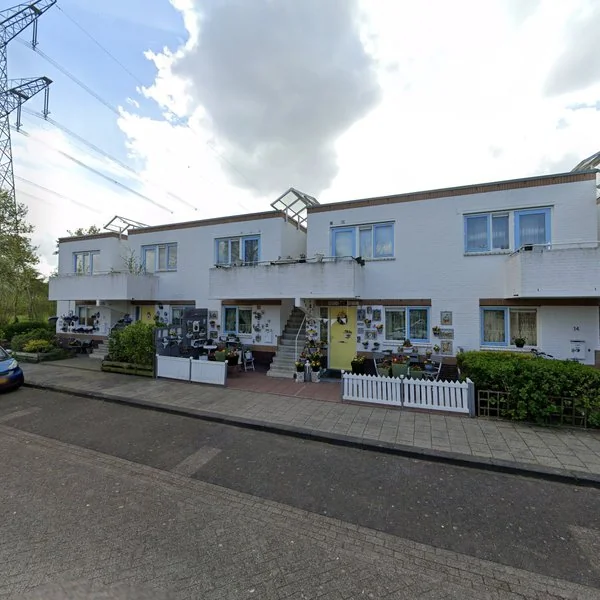 Straatbeeld van Schietwilgsingel 18, 1326EN Almere