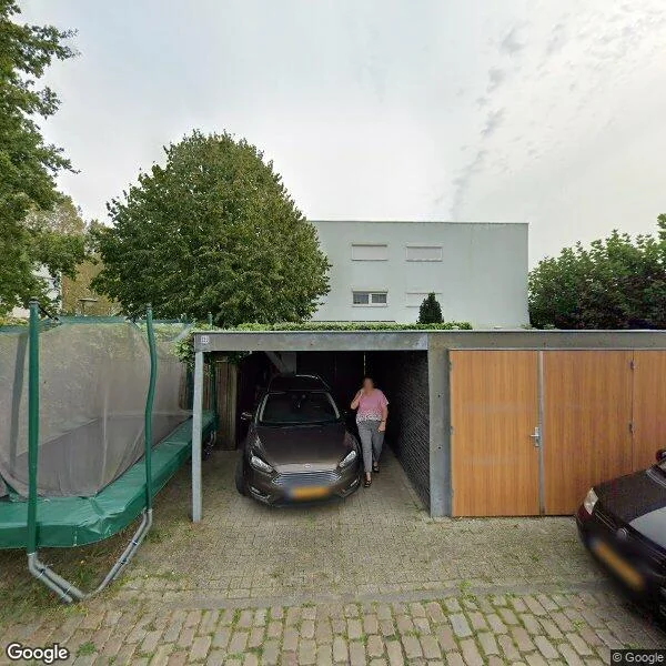 Straatbeeld van Schipluidenlaan 139, 5035KE Tilburg