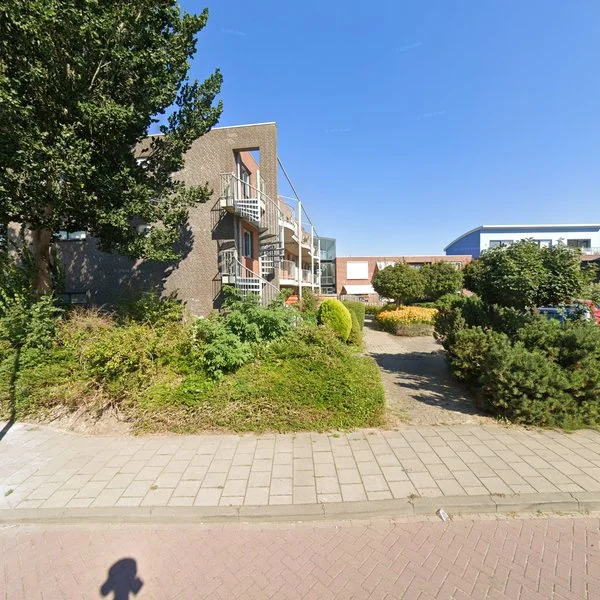 Straatbeeld van Schoolbaan 20, 2371VJ Roelofarendsveen